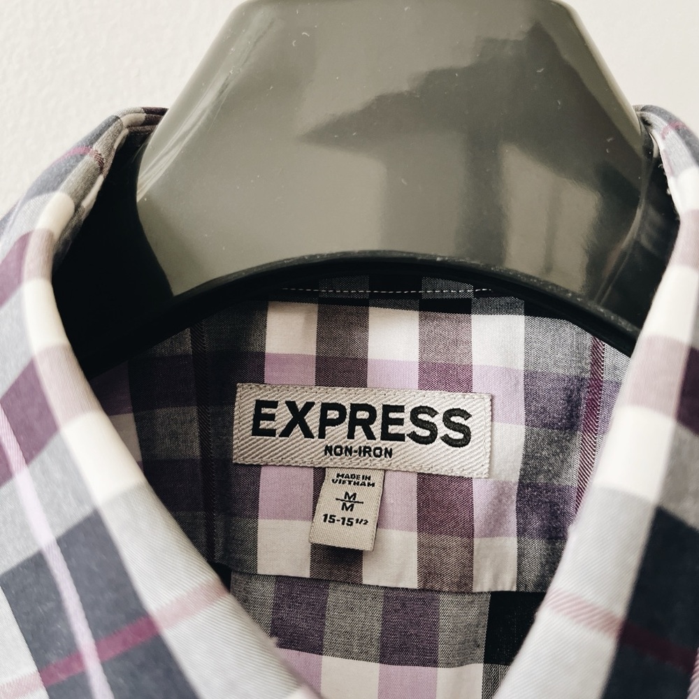 Men’s Express Non-Iron Button Down Shirt‎ - Picture 3 of 3